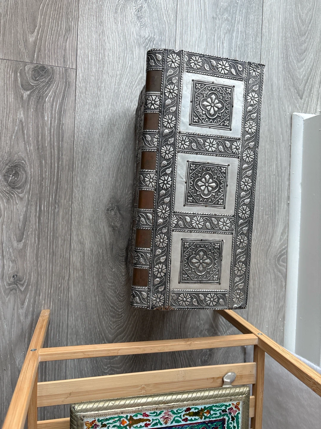 Antique Decorative Ornate Hinged Box - photo 2