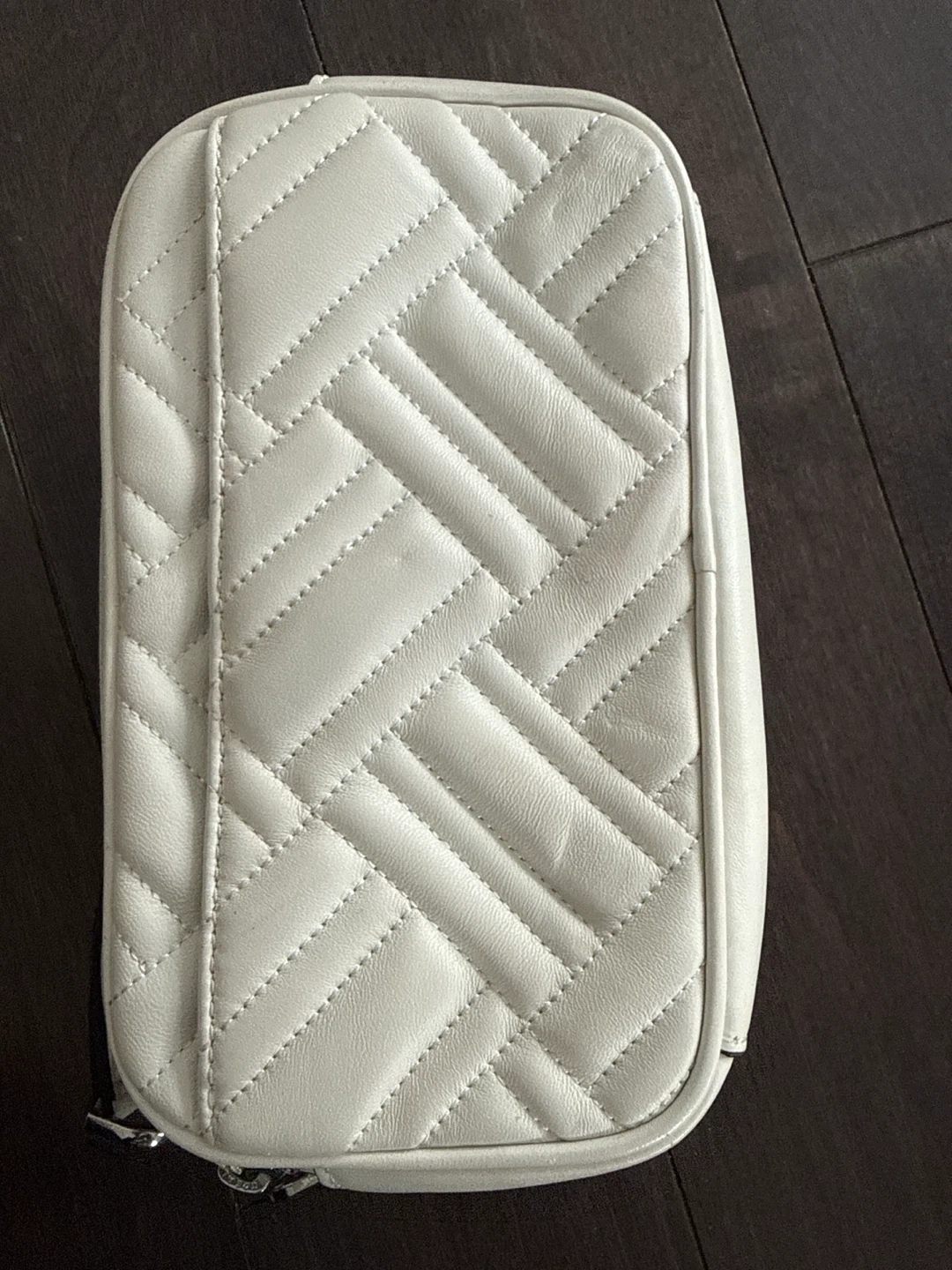 Michael Kors White Quilted Camera Bag - photo 2
