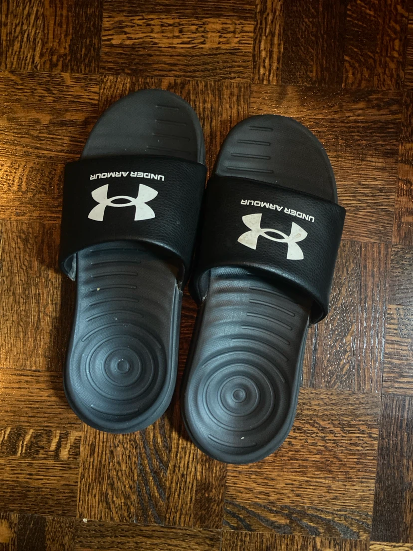 Under armour slides