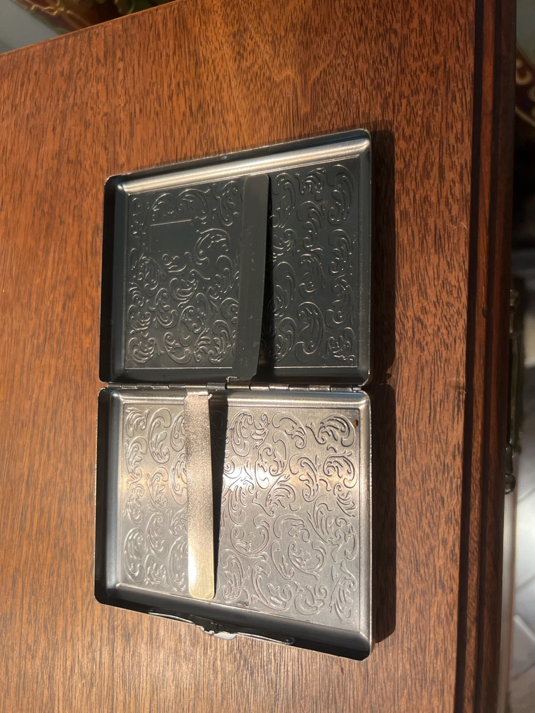 Ornate Metal Cigarette Case Holder - photo 2