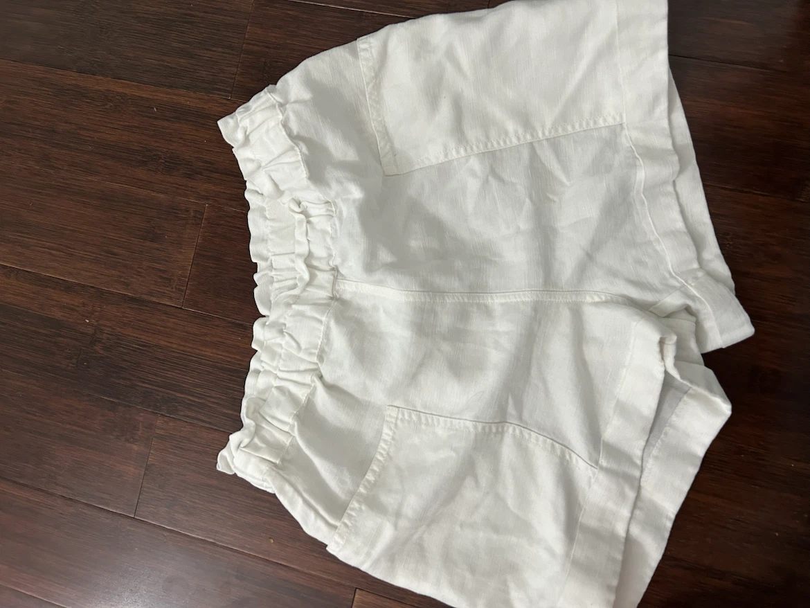 Aritzia Wilfred Free White Linen Blend Shorts Size S