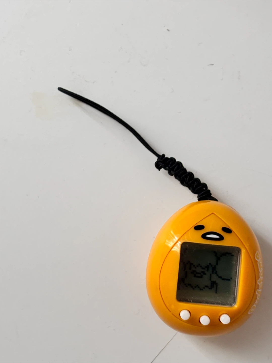 Gudetama Tamagotchi w/ Keychain strap - photo 3