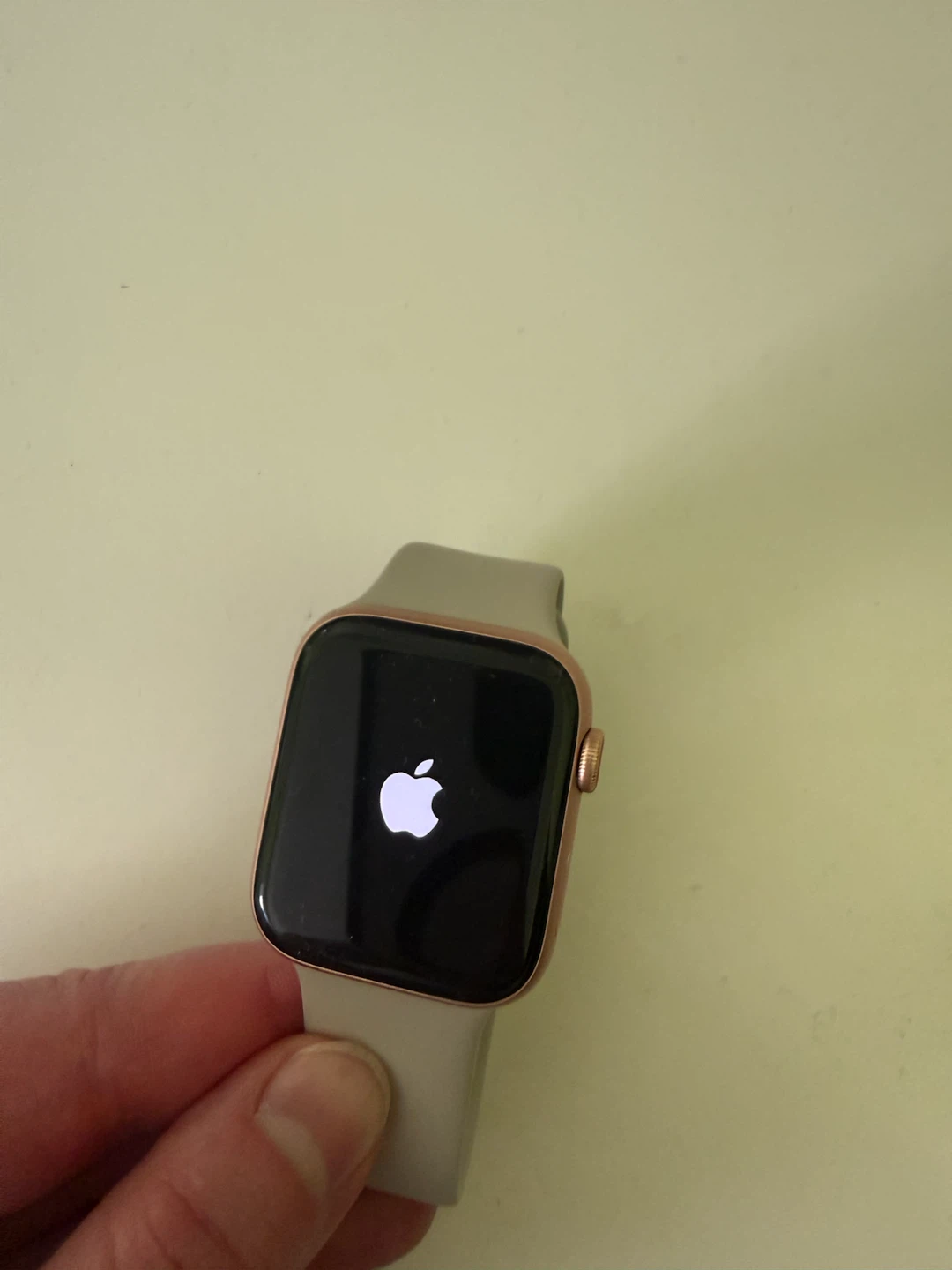 Apple Watch SE - photo 2