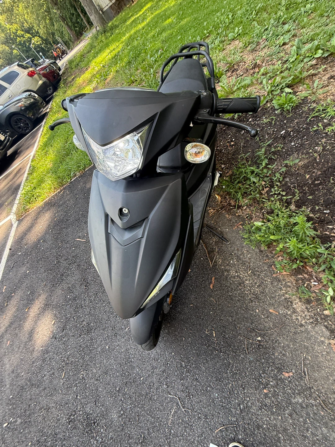 Black moped 200cc clean vin - photo 2
