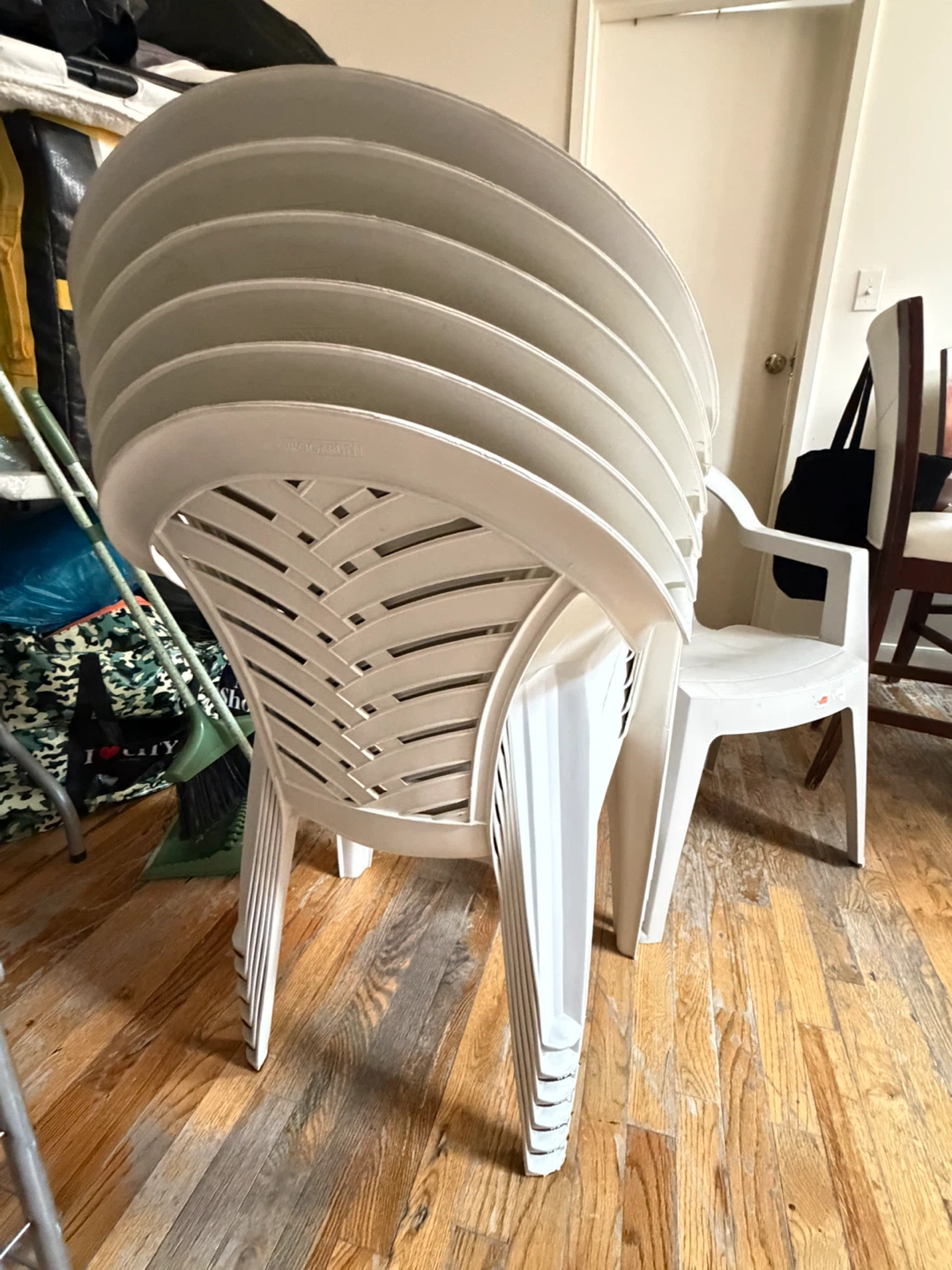 Stackable White Plastic Chairs - photo 3
