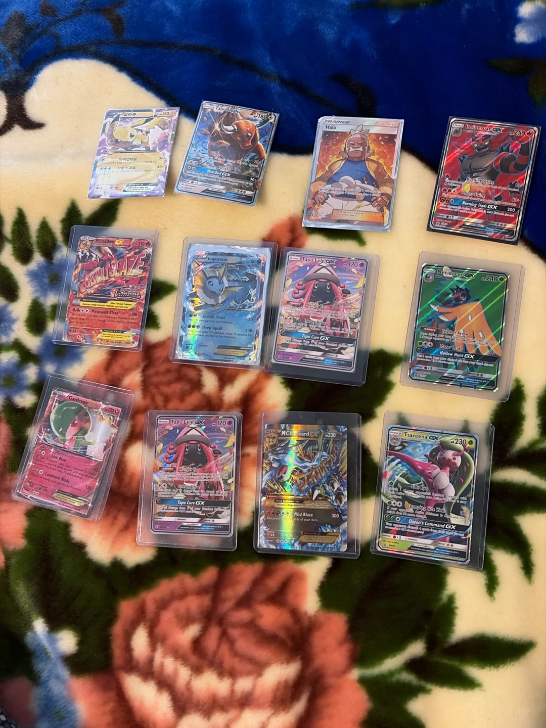 Pokemon Trading Cards Bundle