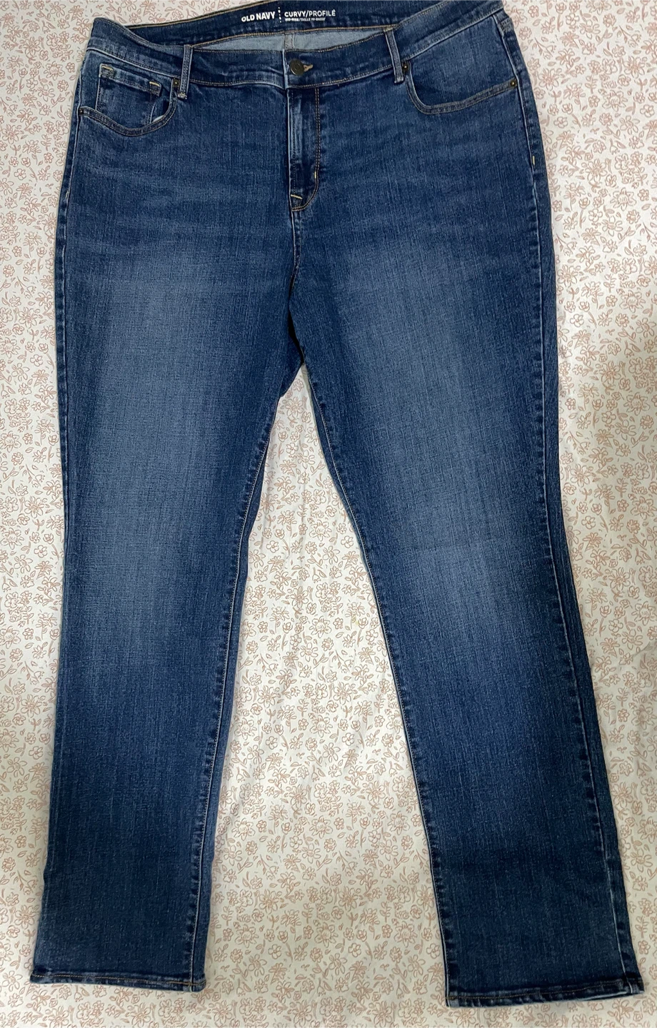Old Navy Curvy Profile Mid-Rise Jeans - photo 4