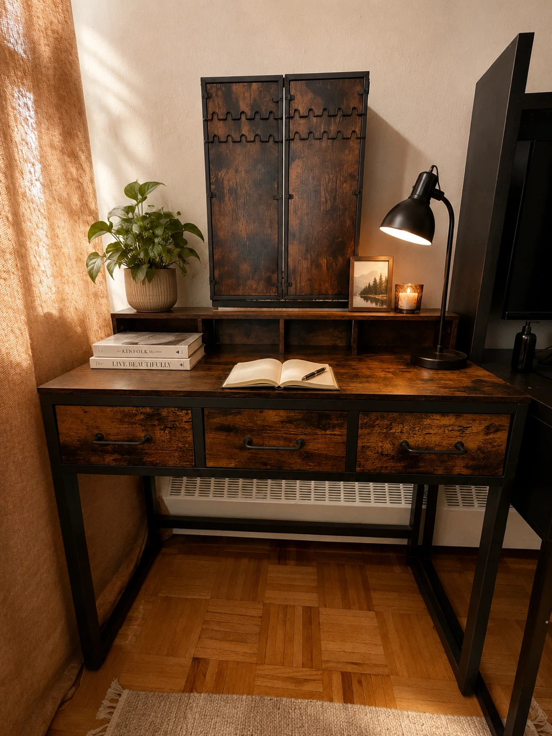 Vanity desk
