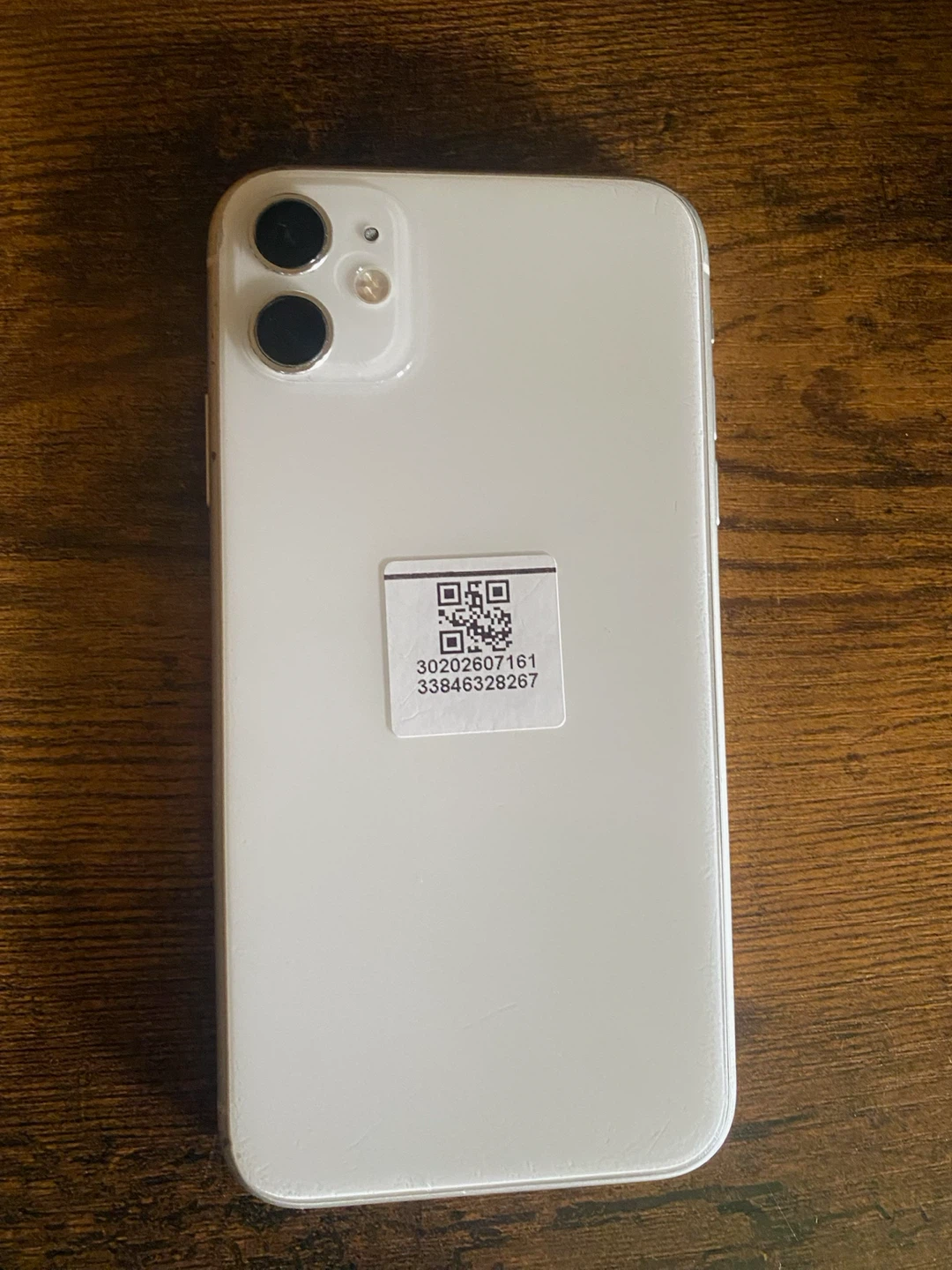 iPhone 11 - photo 2