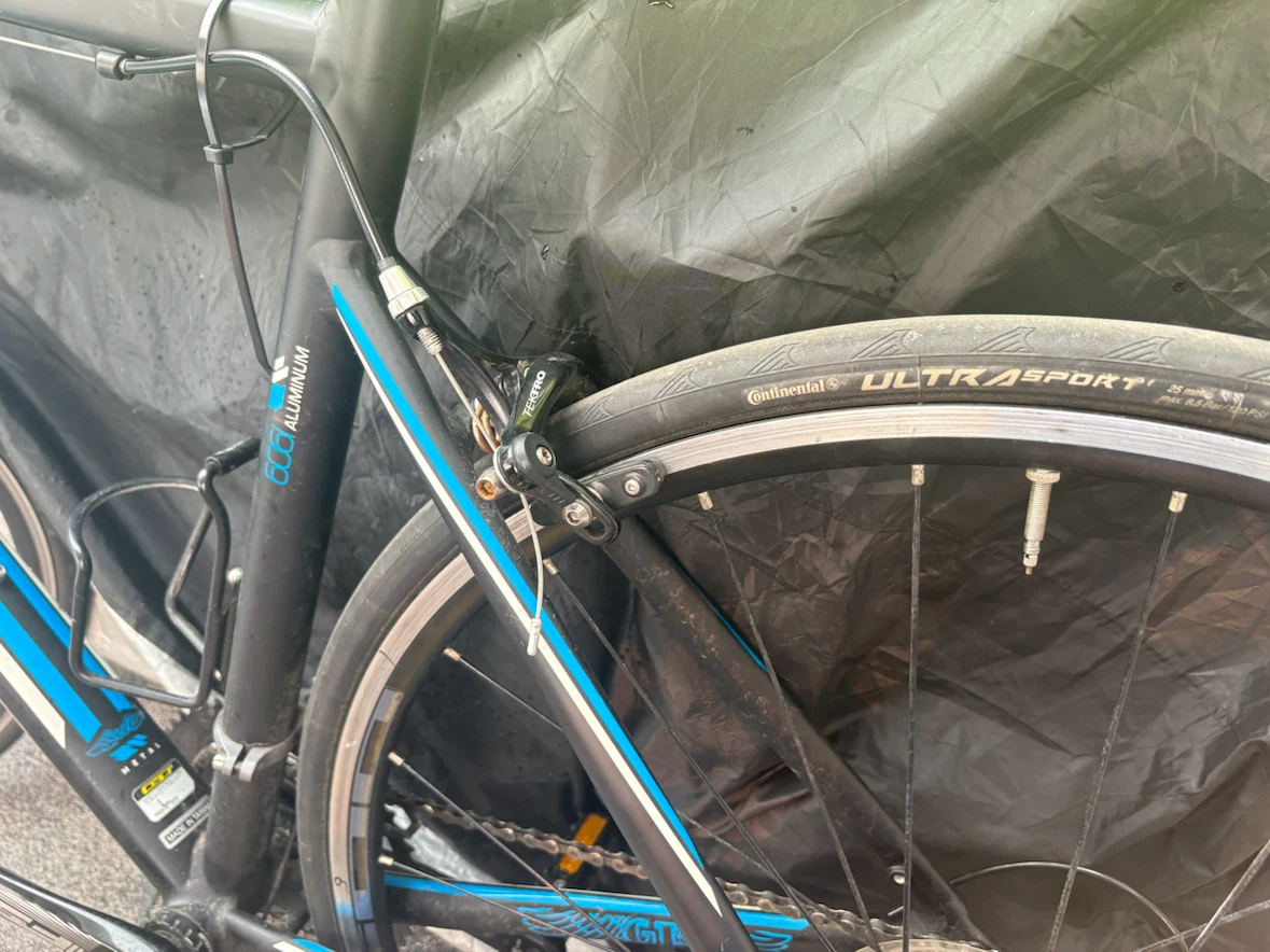 GT Road Bike - photo 3