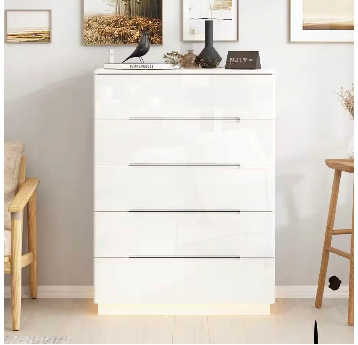 White Glossy 4-Drawer Chest