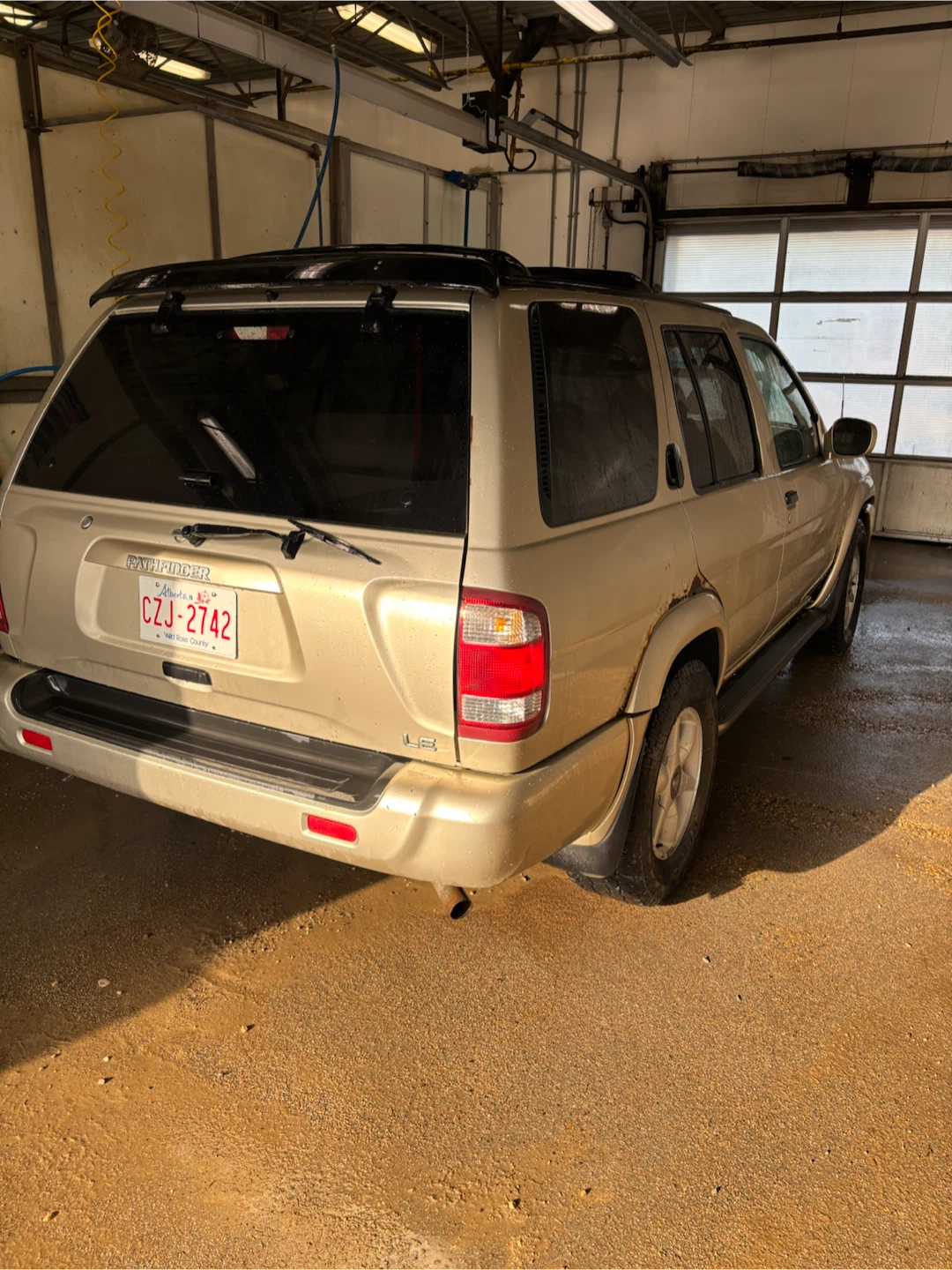 2000 Nissan Pathfinder LE - photo 4