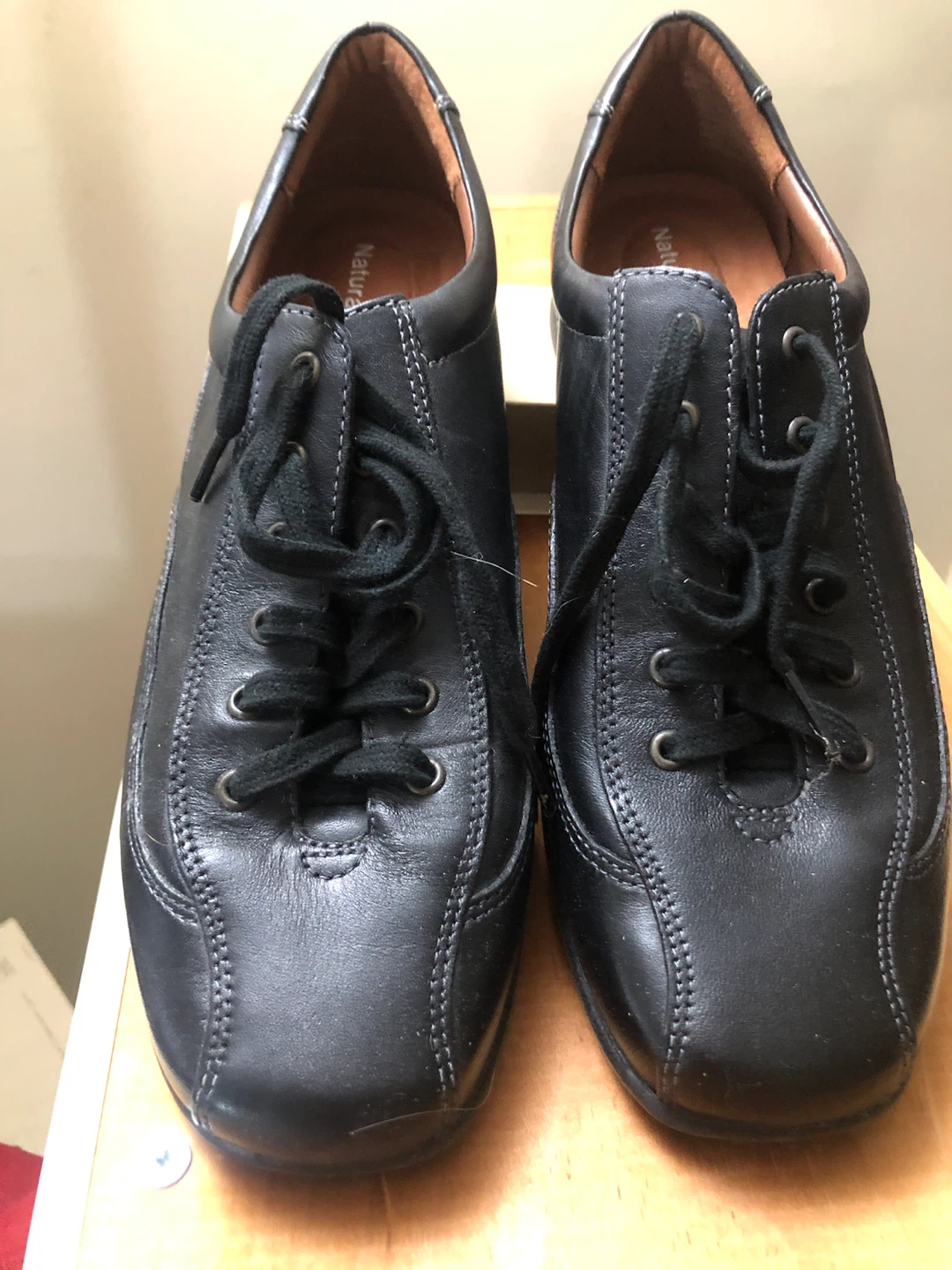 Naturalizer leather shoes
