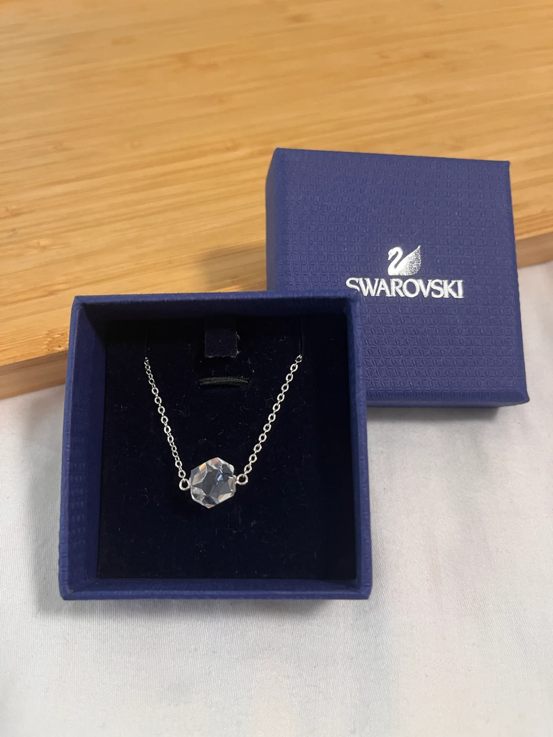 Swarovski Kolye Nuts Necklace with Box