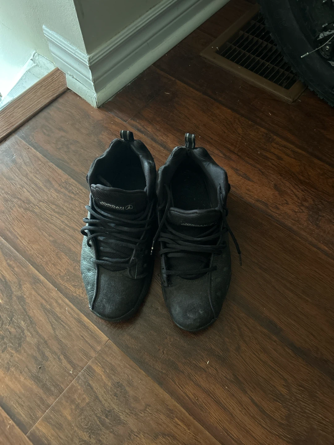 Jordan Black Sneakers