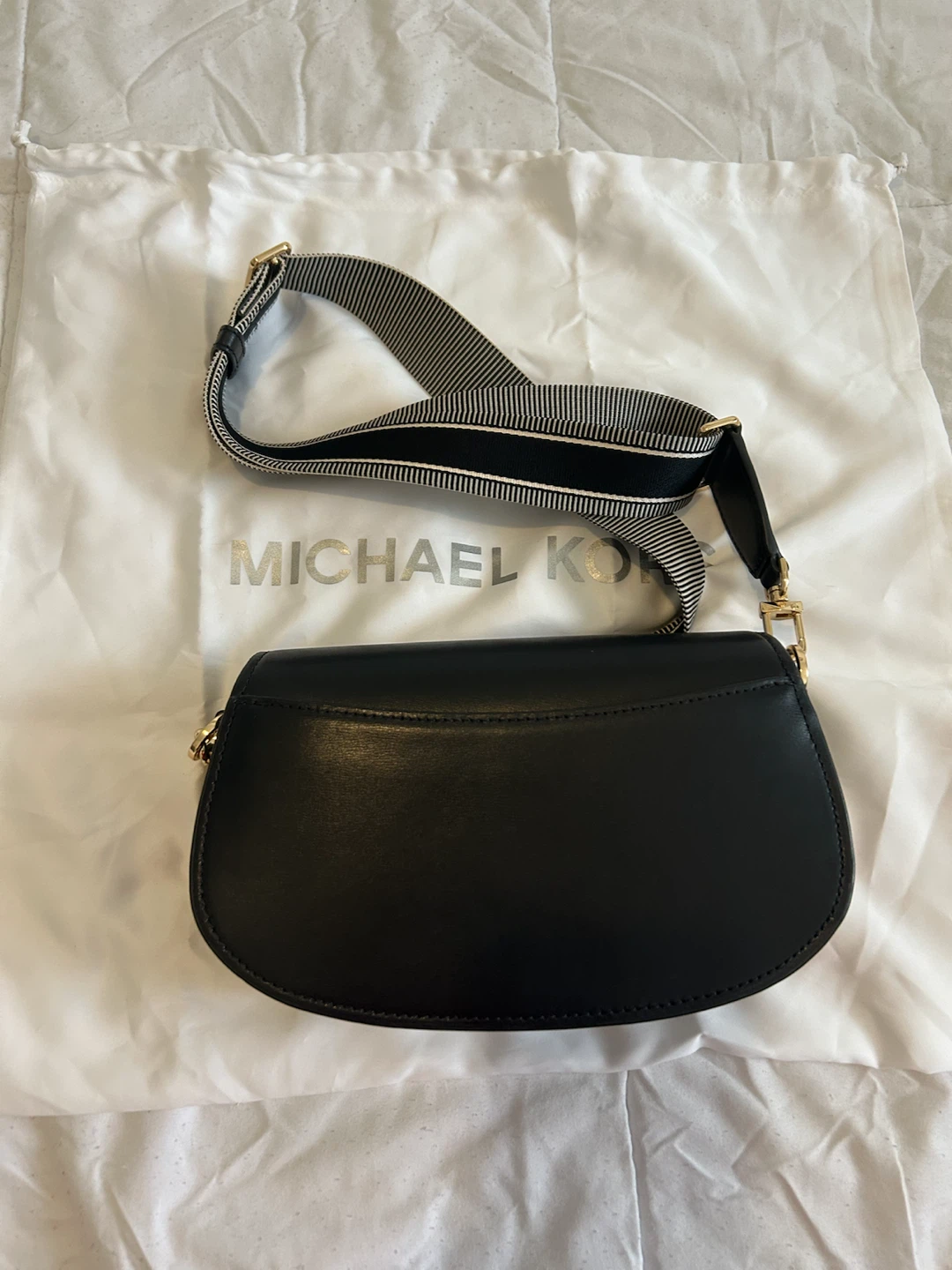 Michael Kors Black Leather Saddle Bag - photo 2