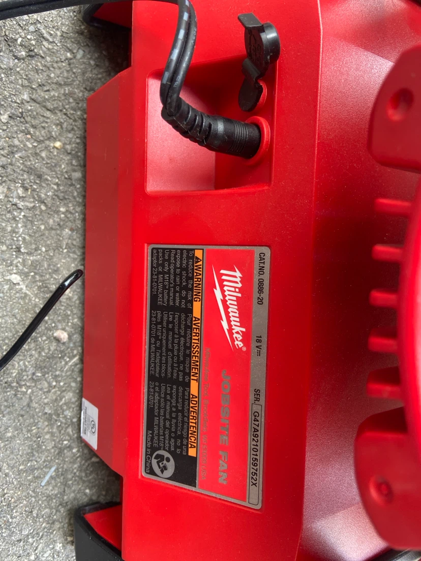 Milwaukee 18V Jobsite Fan - photo 3