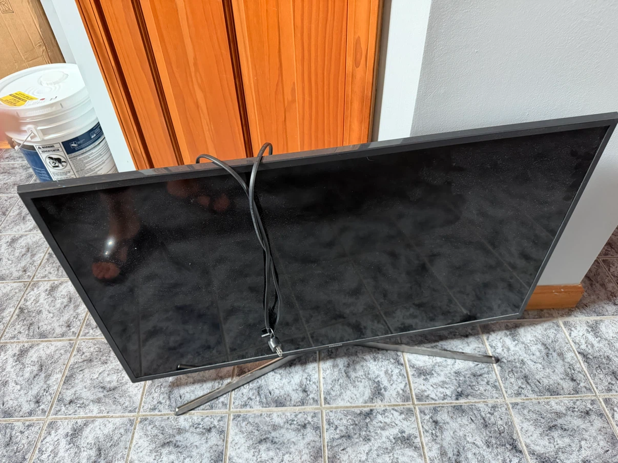 42” Samsung Black Flat Screen TV with Stand