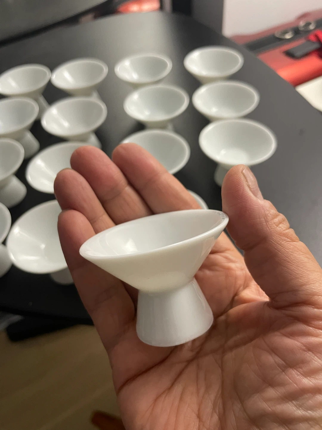 Set of 18 White Ceramic pots - photo 3