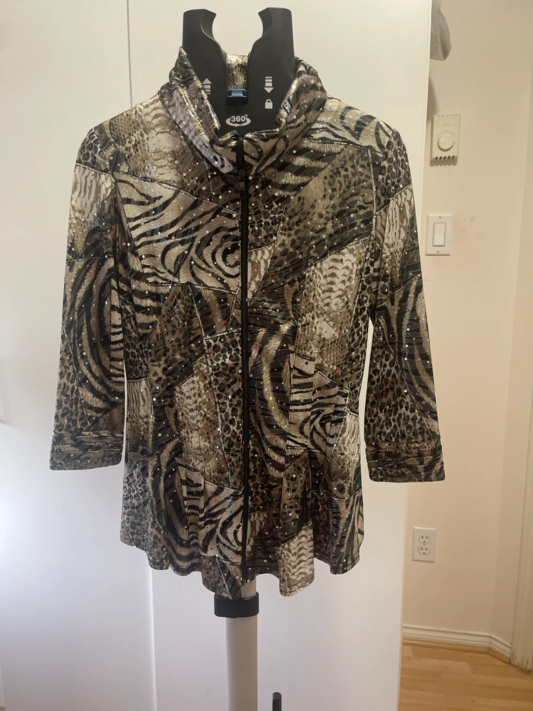 Women's Sparkly Animal Print Zip-Up Jacket - photo 2