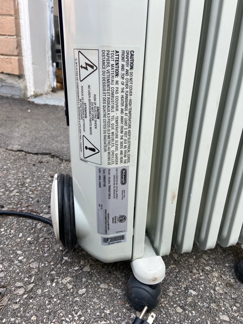 DeLonghi Oil Heater - photo 2