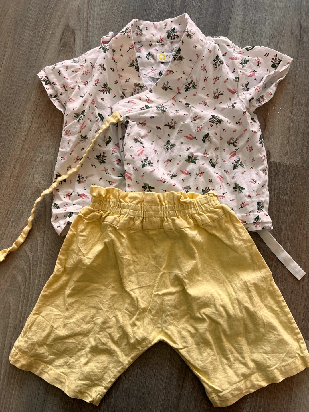 little girl clothes including Daks (2T-3T) - photo 3