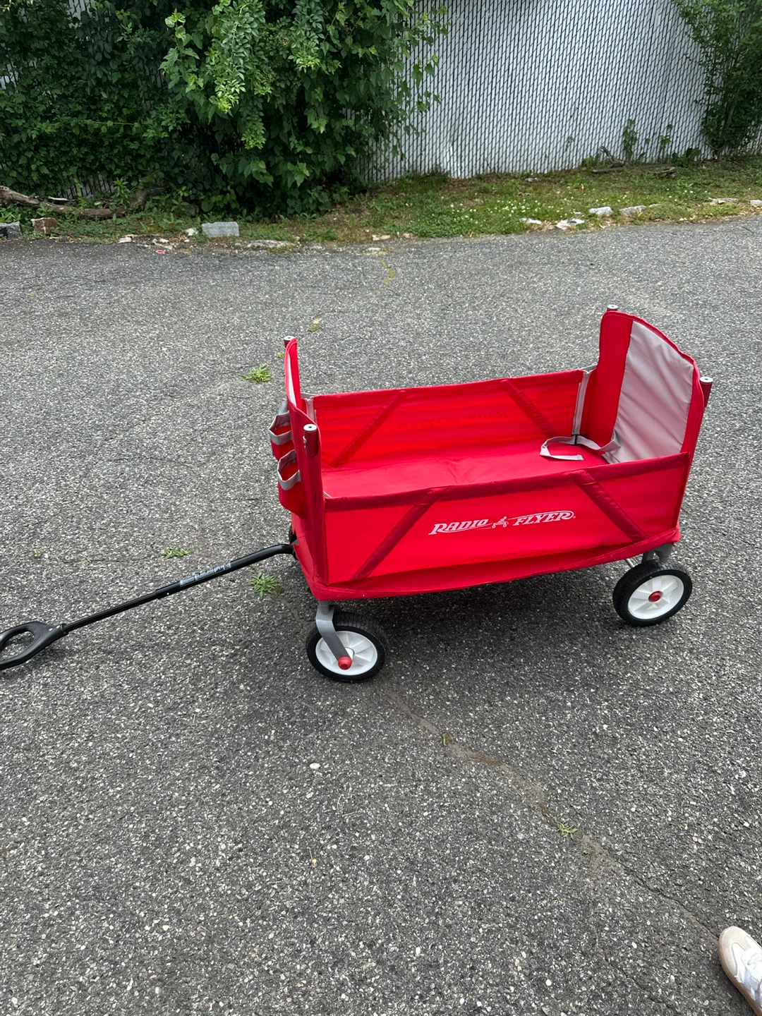 Radio Flyer Red Wagon