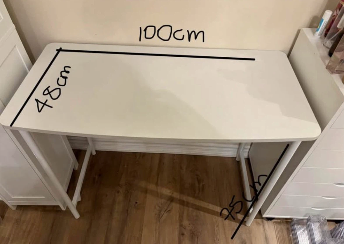 100cm White Computer Desk / Study Desk – Like New - photo 3