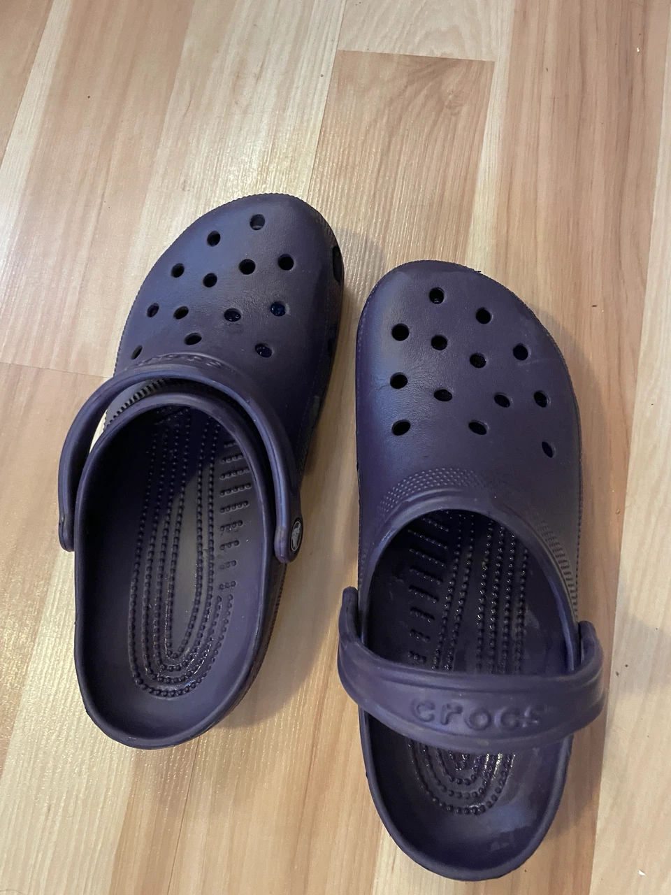 Crocs Classic Clogs - Purple - Size M8/W10 - photo 3