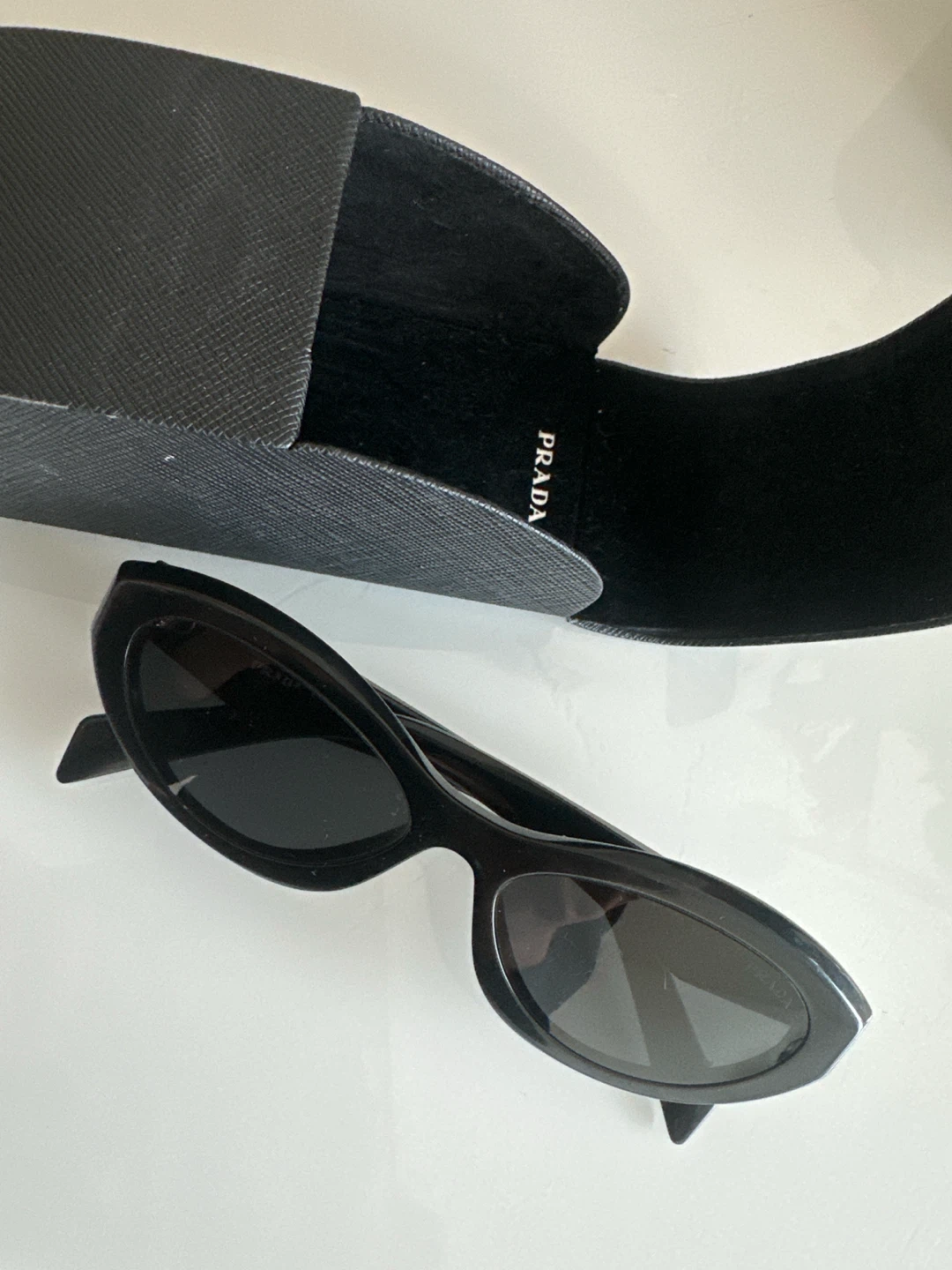Prada Sunglasses - photo 4