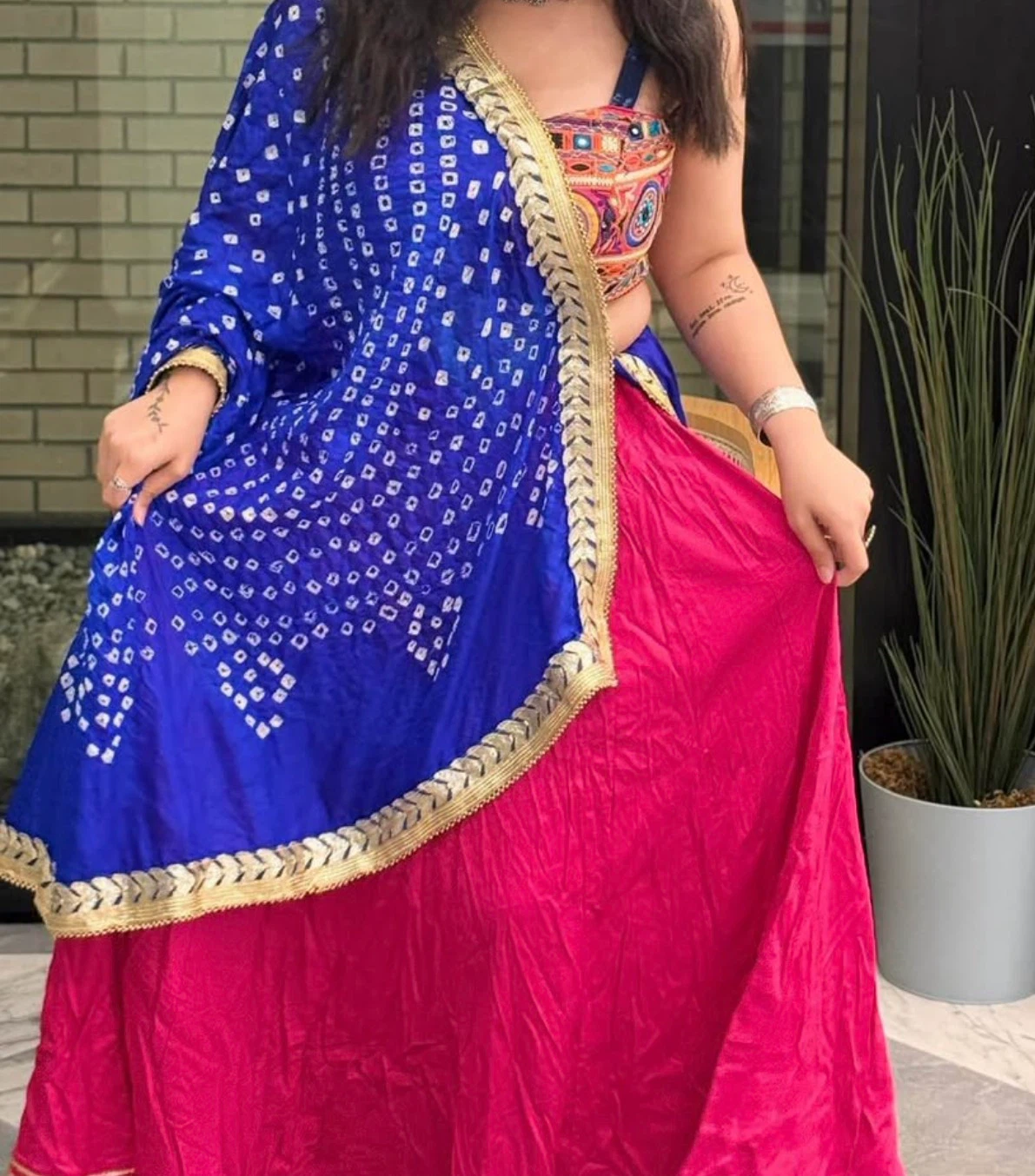 Blue Bandhani Dupatta with oink choli full workes blouse