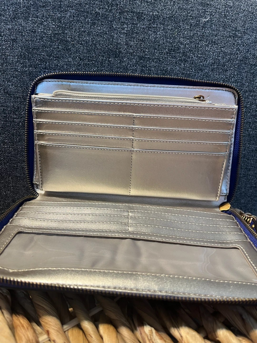 Blue Guess Wrist Wallet - photo 4