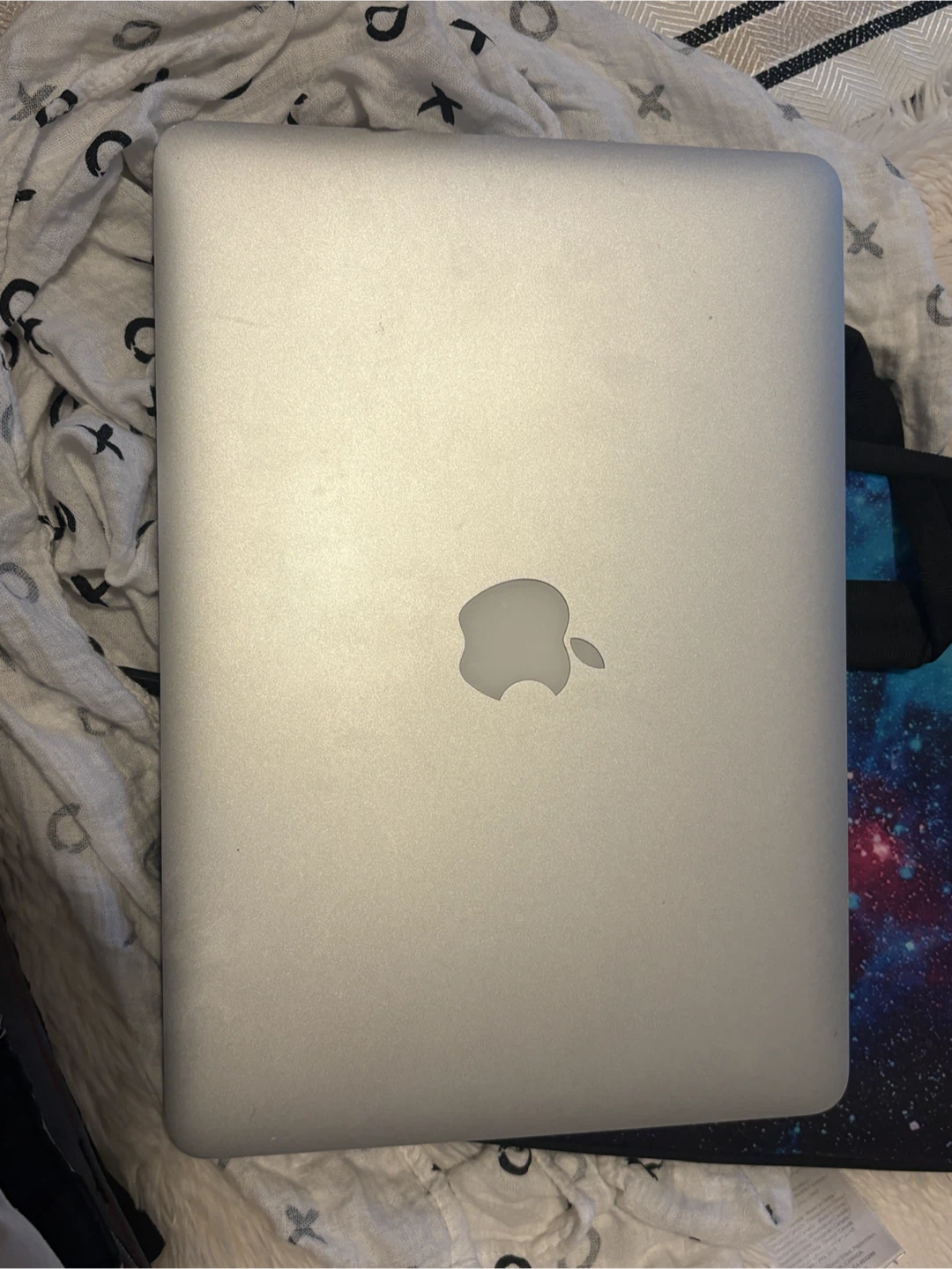 Apple MacBook Pro Laptop