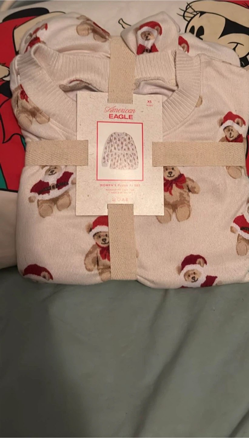 American eagle teddy bear pjs set size Xs tags on