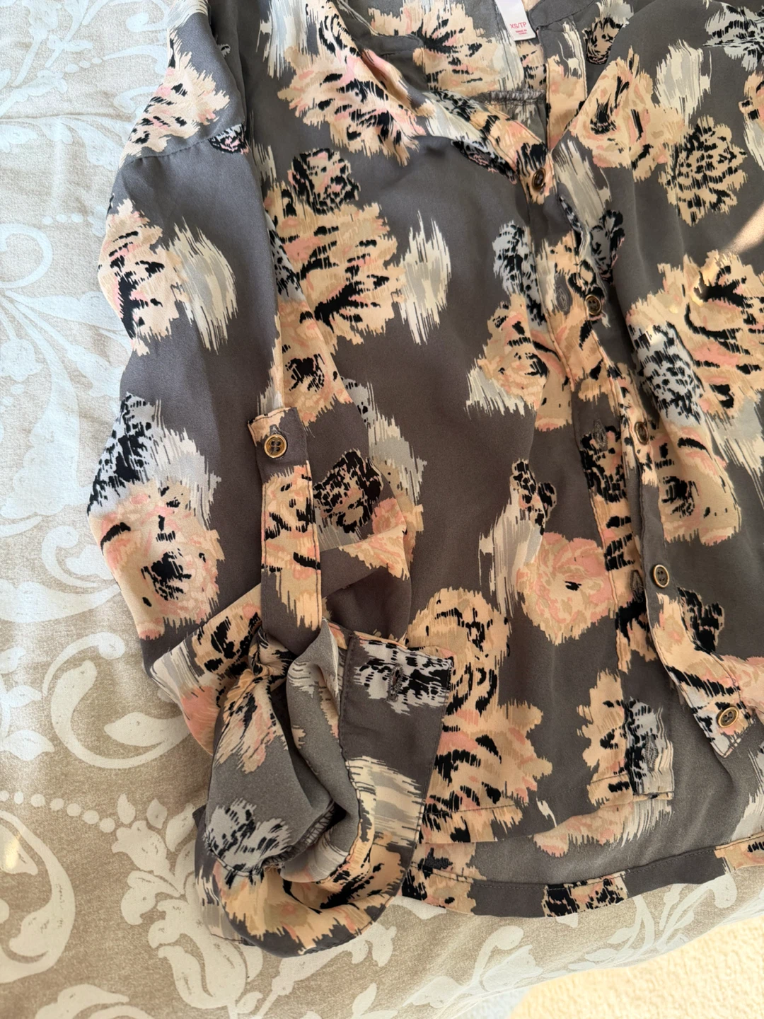 Beautiful blouse - photo 3