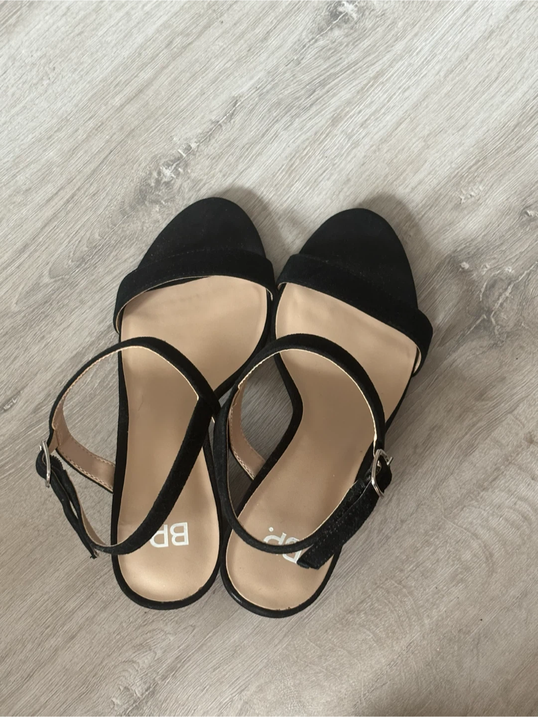 Black Suede Block Heel Sandals - photo 3