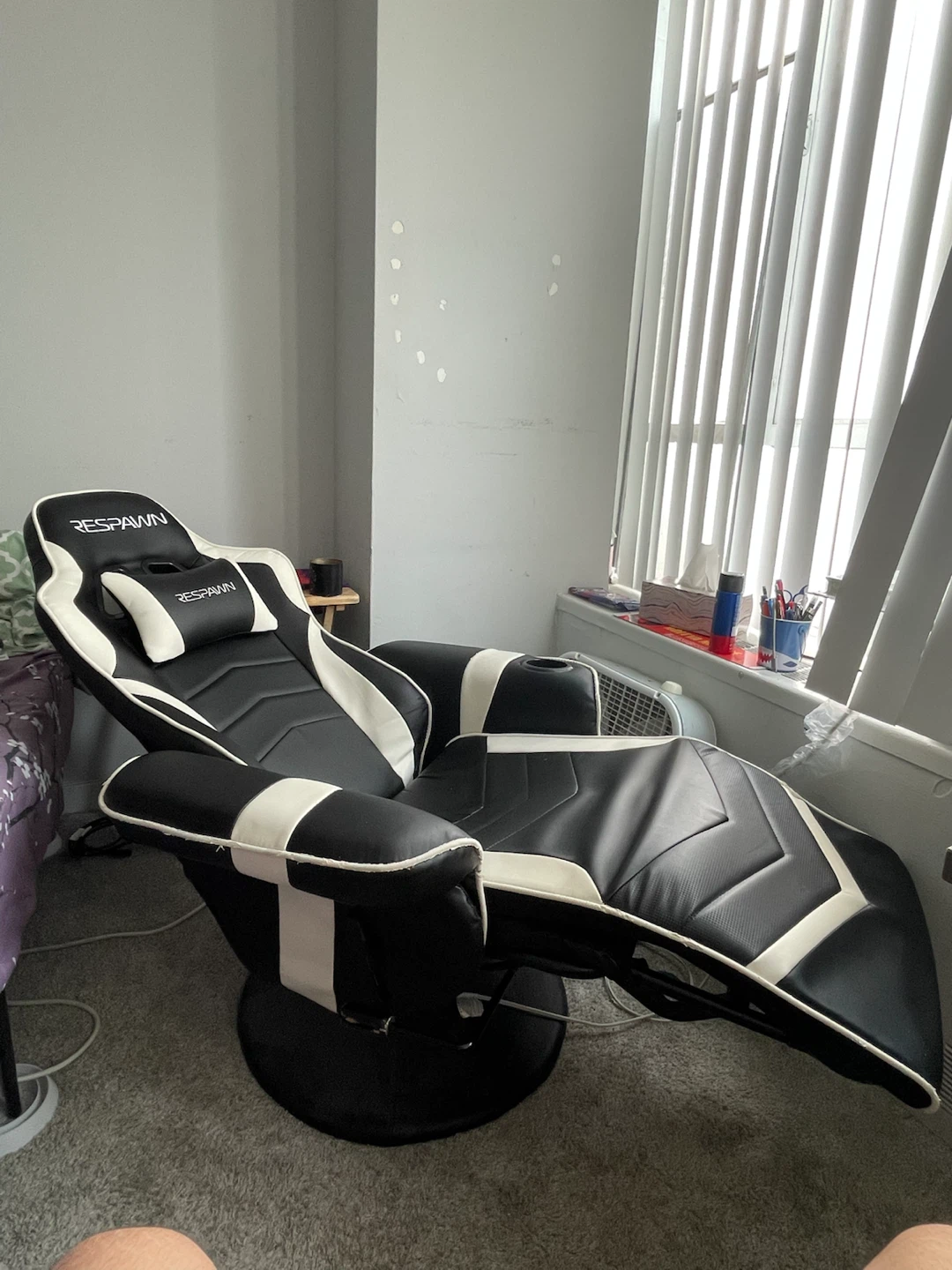 RESPAWN Racing Style Gaming Chair - photo 5