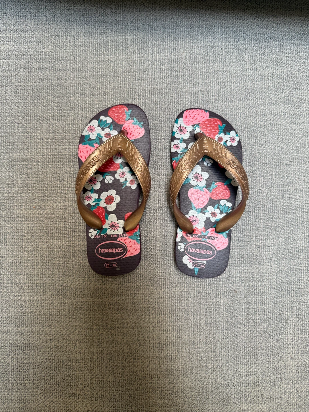 Kids Havaianas Flip Flops - Strawberry Floral