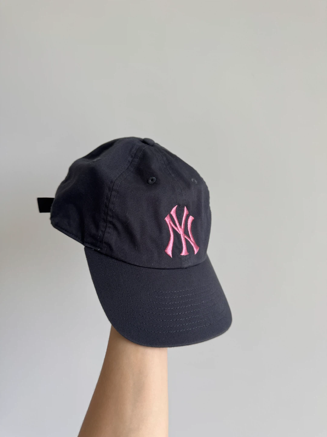 Cap Nike New York Yankees Graphite Desert Berry Club Adjustable