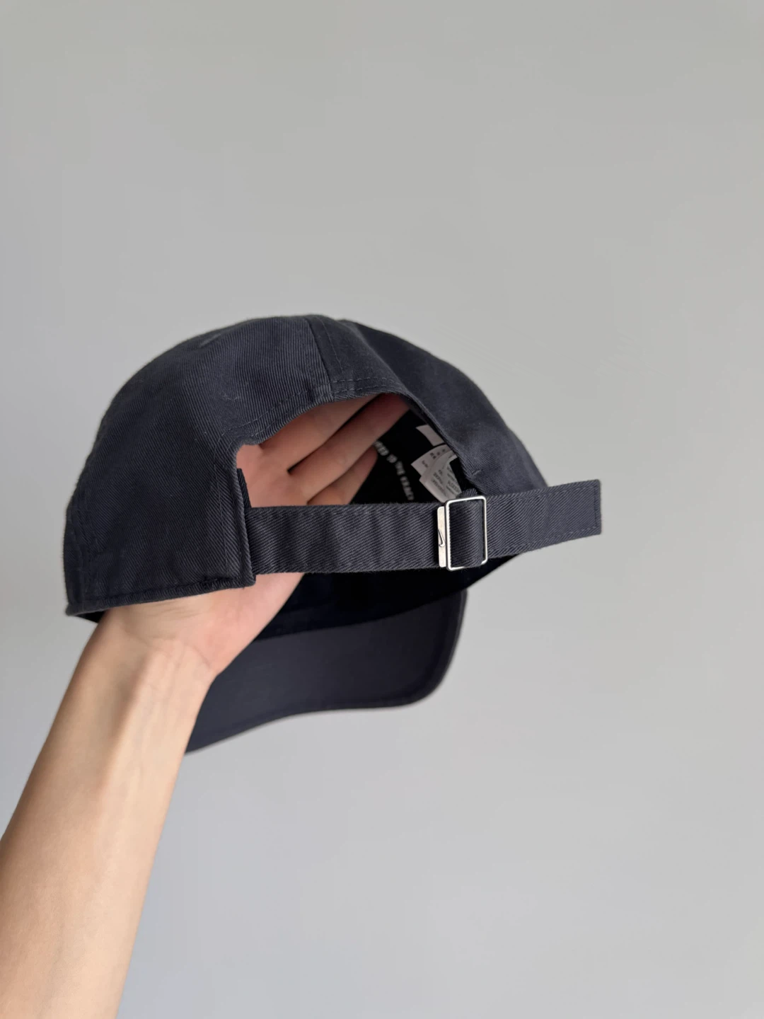 Cap Nike New York Yankees Graphite Desert Berry Club Adjustable - photo 4