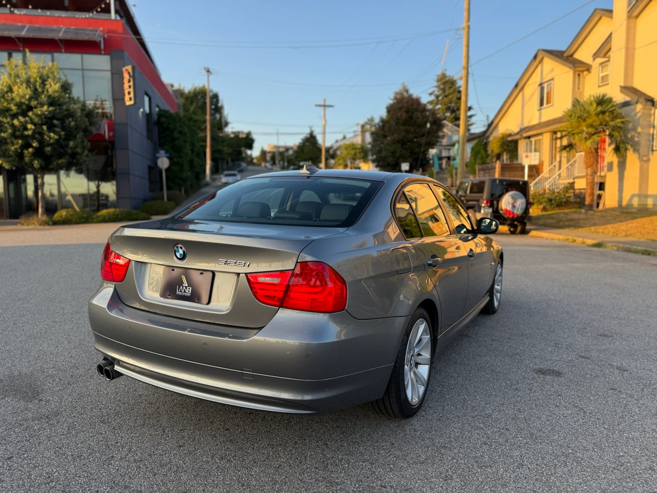 2011 BMW 328i xDrive - photo 4