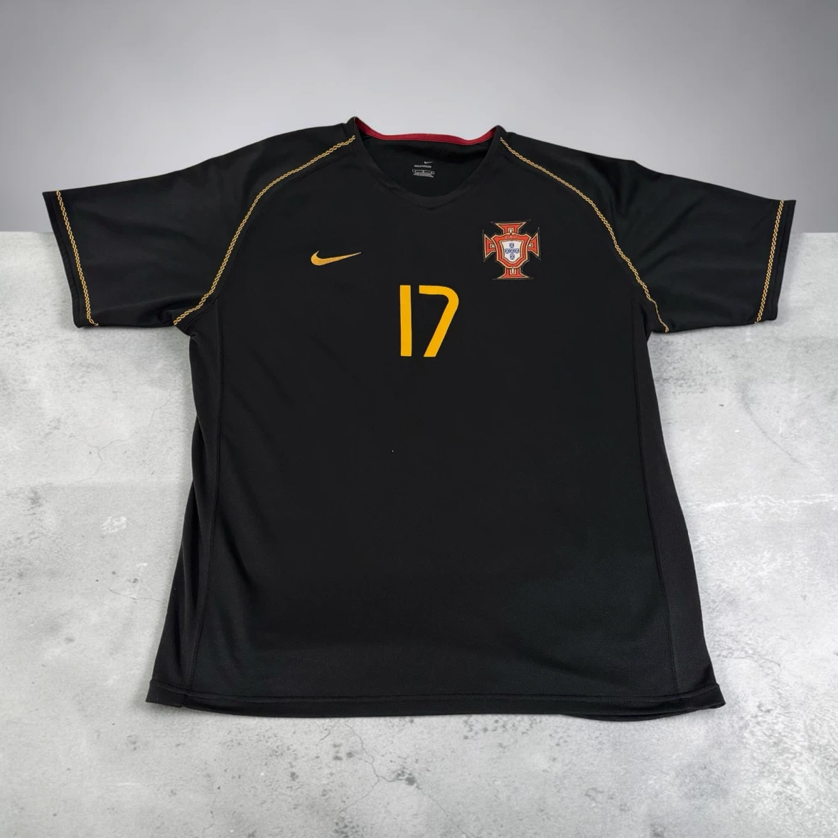 RONALDO 17 Portugal Jersey Vintage 2006 Size L Football Away