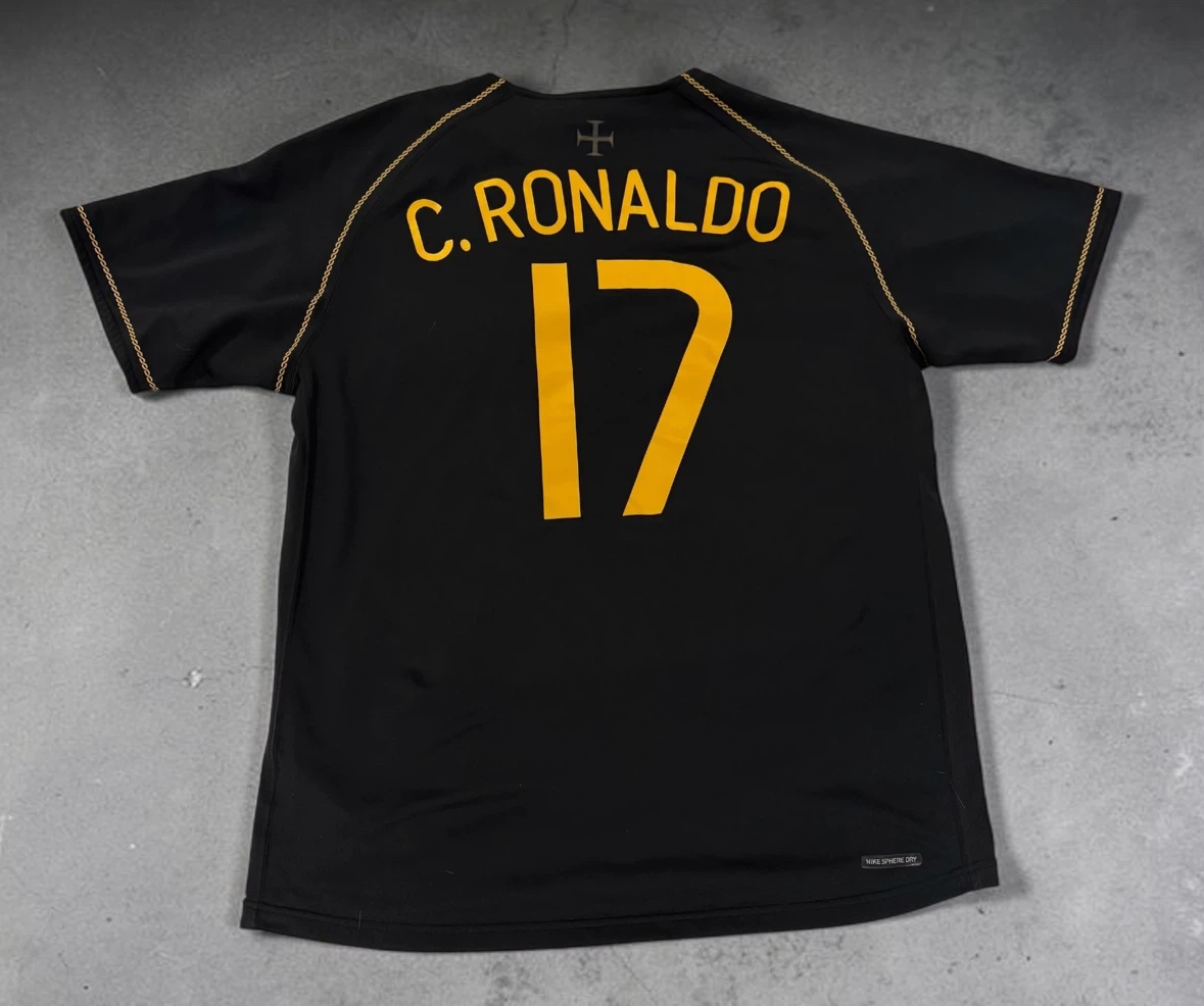 RONALDO 17 Portugal Jersey Vintage 2006 Size L Football Away - photo 2