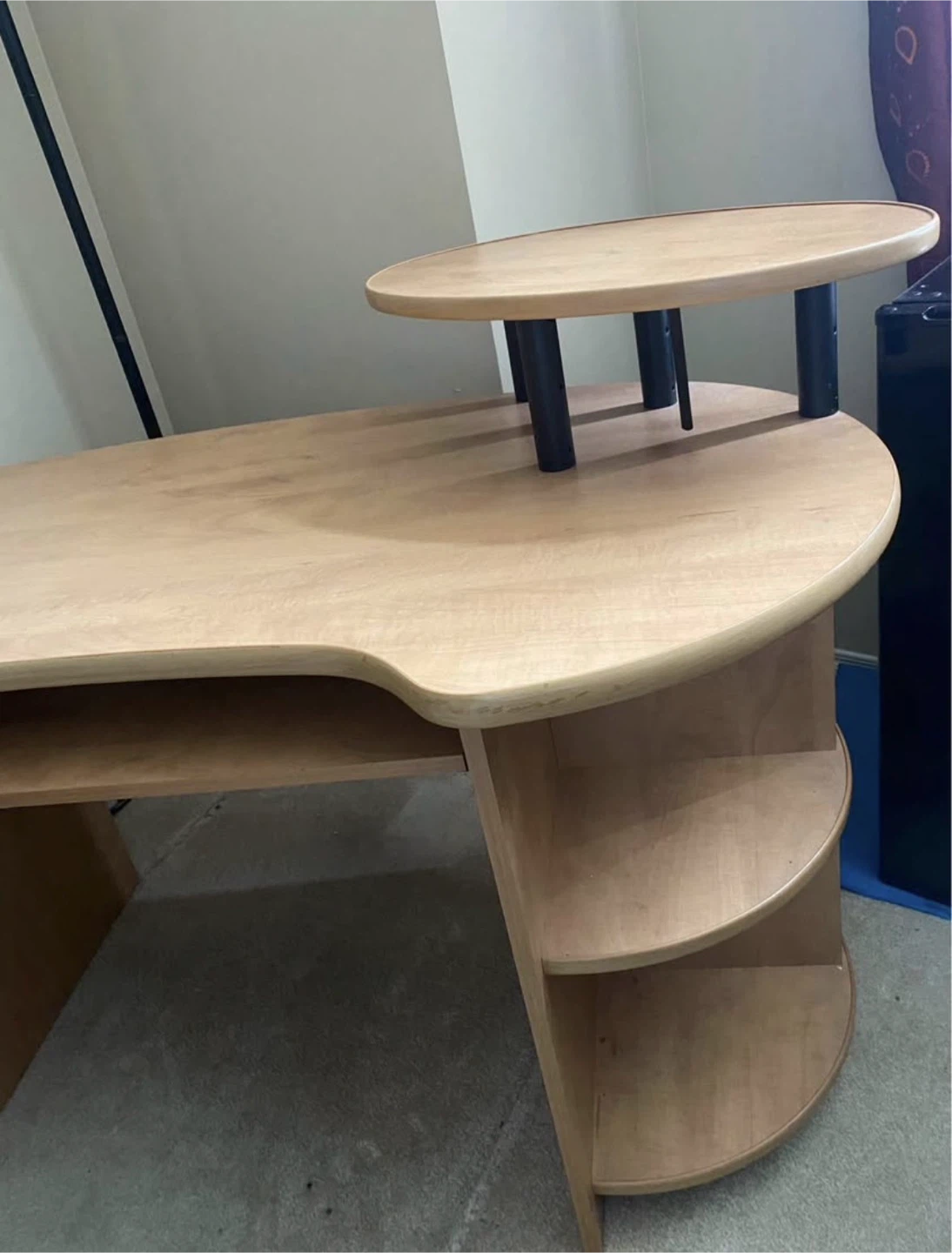 Light Wood Computer Desk with Keyboard Tray