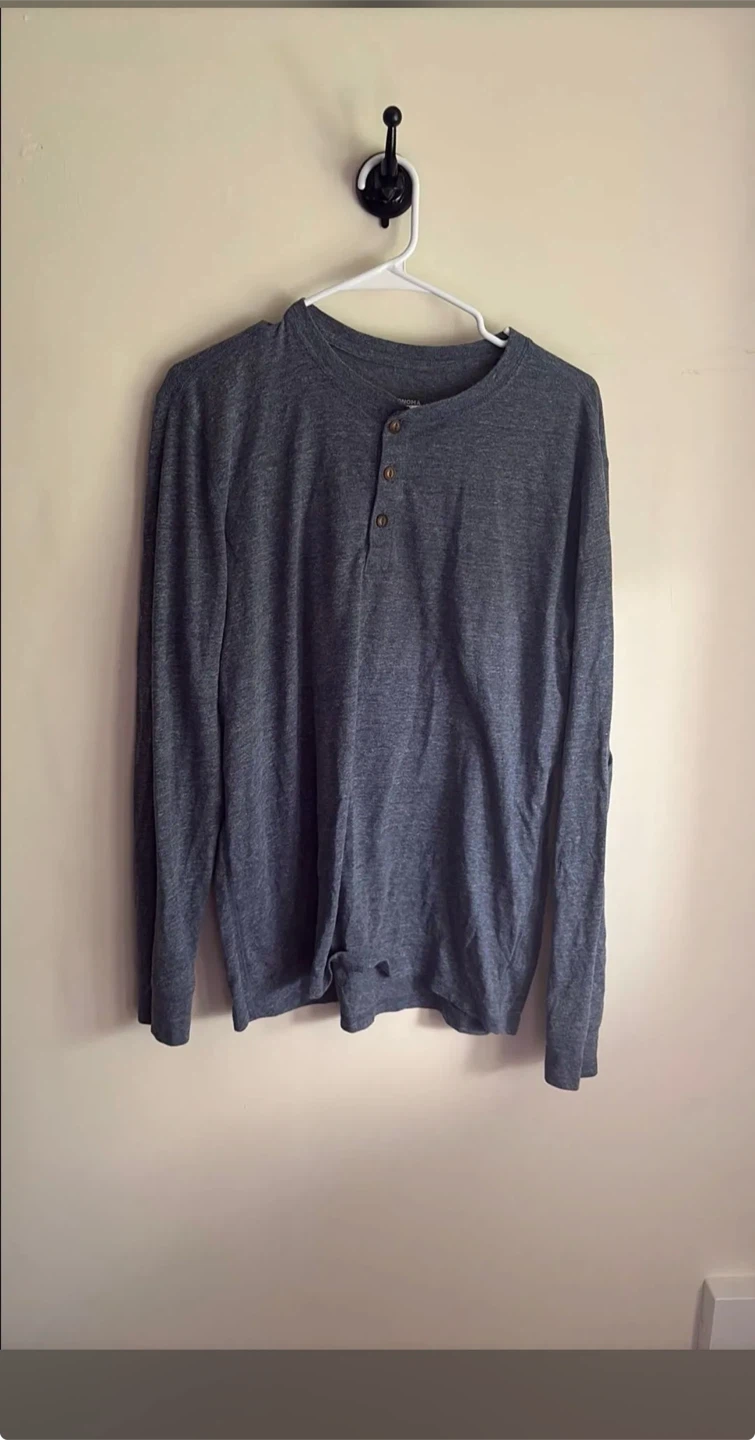 Sonoma Men's Gray Long Sleeve Henley Shirt