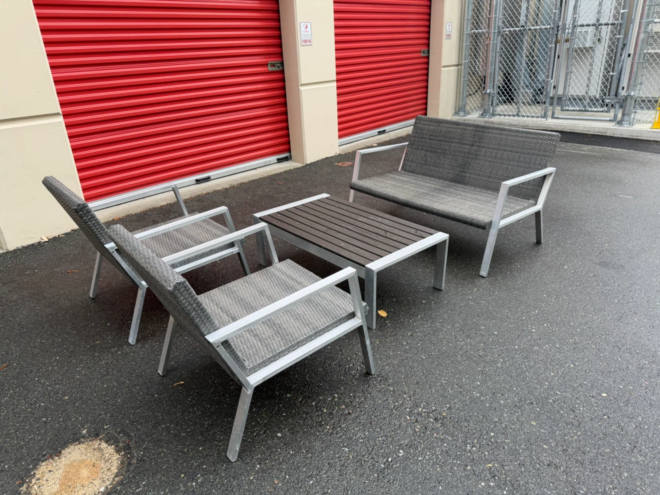 High End patio set - photo 2