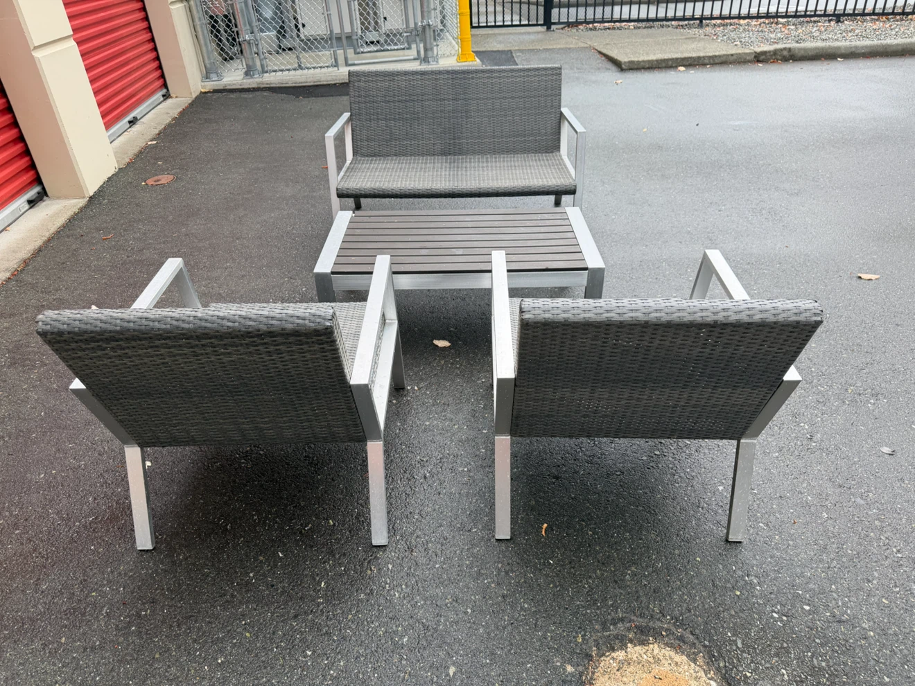High End patio set - photo 3