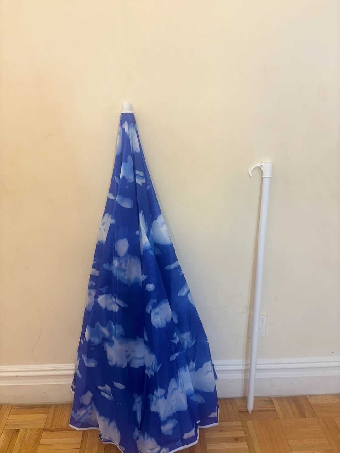 Blue Cloud Beach Umbrella with Pole - photo 2
