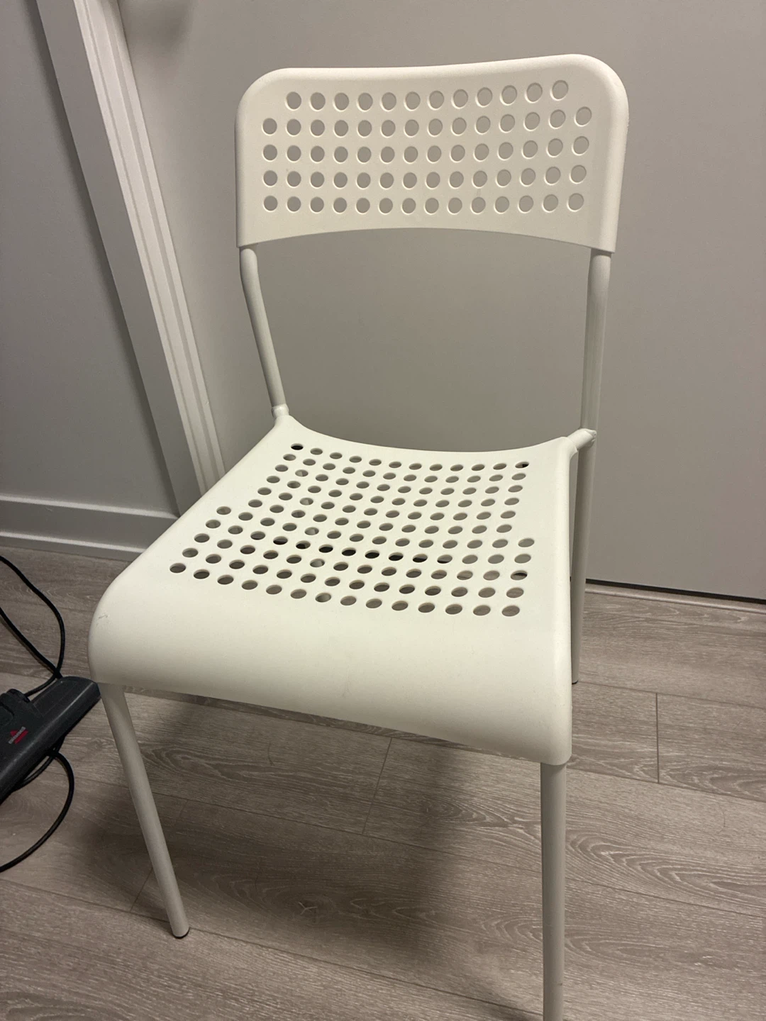 White IKEA SANDSBERG Chair