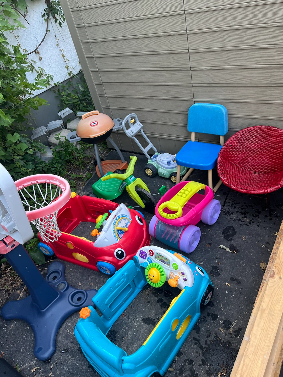 Assorted Kids' Play Items - photo 2